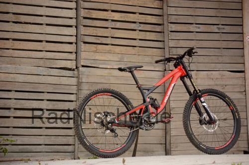Polygon Collosus DH8  technische daten 